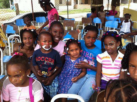 Royal Dynamite Gives Back to Follow My Steps Foundation in Dominican Republic - Royal Dynamite